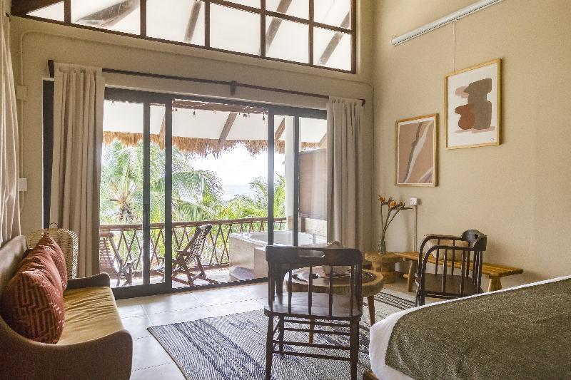 Mia Tulum Beachfront Resort - Ocean View Suites And Beach Club Hotel 4*
